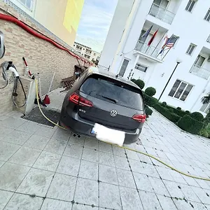 Lakaj Velipojë